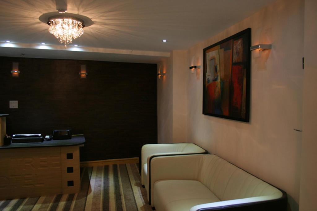 Baytree Hotel London Exterior photo